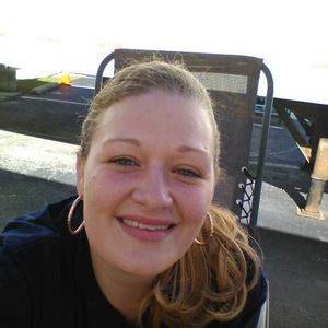 Meet your Posher, Holly